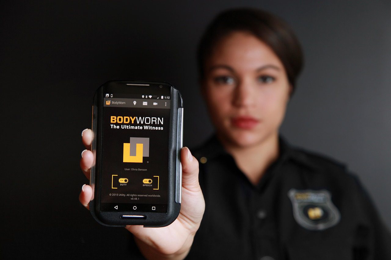 bodyworn-794100_1280